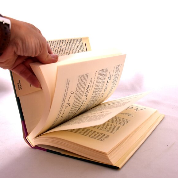 Handwriting and Personality: How Graphology Reveals What Makes People Tick HB DJ - Picture 6 of 8